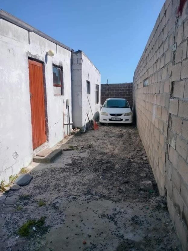 3 Bedroom Property for Sale in Lavender Hill Western Cape